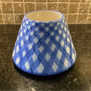 Yankee Candle White and Blue Ceramic Shade